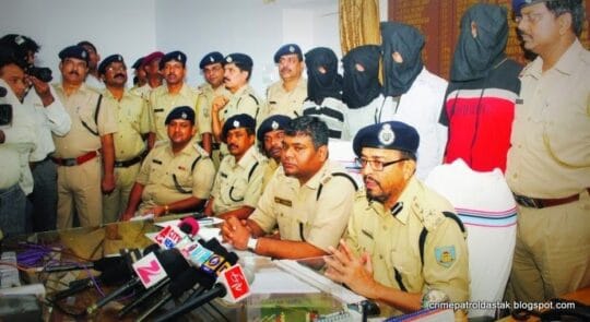 Crime Patrol | Shootout: Jamshedpur serial murders and shootouts (Episode 433, 434 on 15, 16 November 2014)